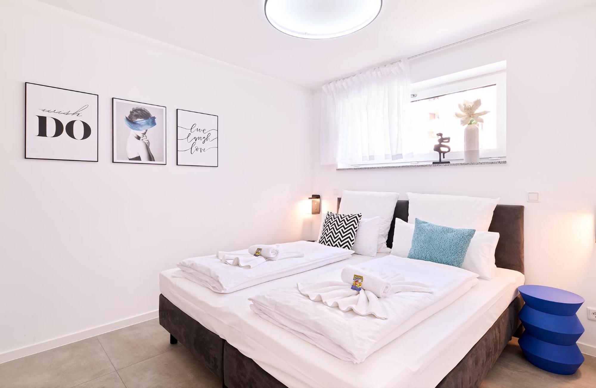 Xzllenz - 4 Schlafzimmer, Zentral, Parken, U-Bahn, 2 Baeder, 4 Smart-Tv, Optional Einzelbett Nuremberg ภายนอก รูปภาพ