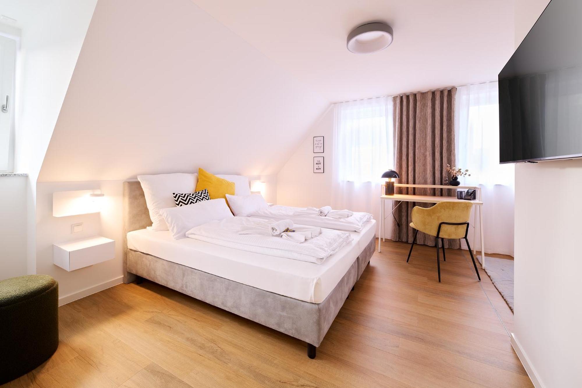 Xzllenz - 4 Schlafzimmer, Zentral, Parken, U-Bahn, 2 Baeder, 4 Smart-Tv, Optional Einzelbett Nuremberg ภายนอก รูปภาพ